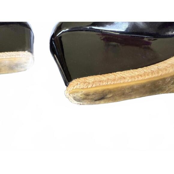 Gucci Black Patent Leather Wedge Heels with Gold Horsebit Detail, EU 39 - Picture 8 of 9